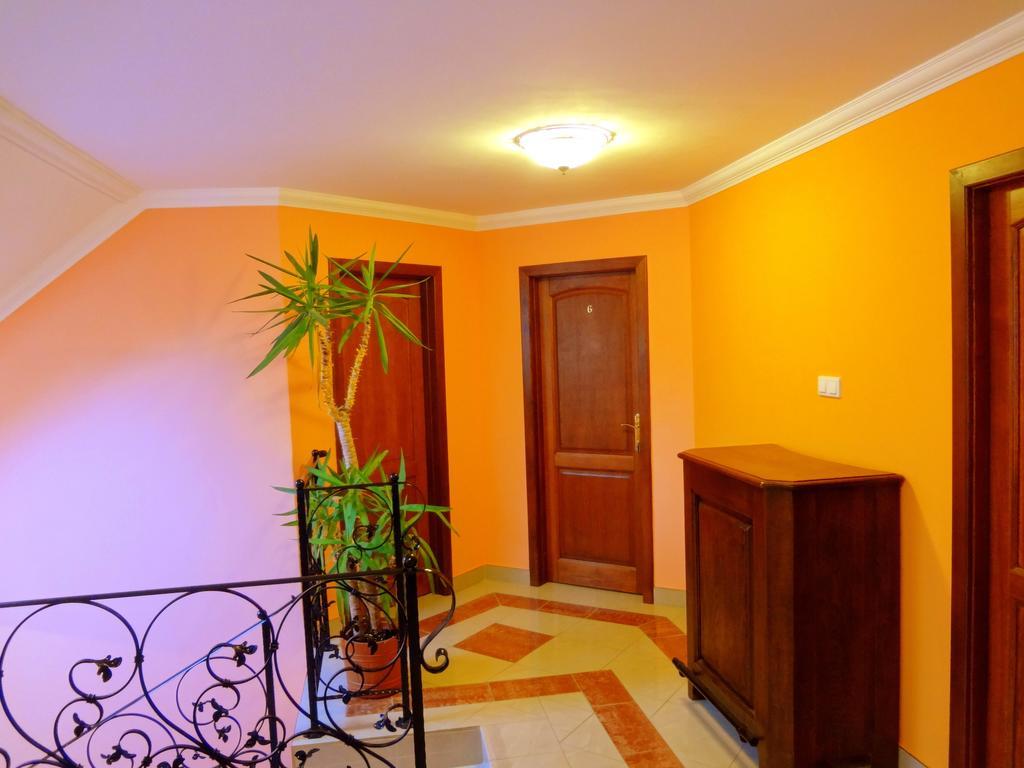 Horvath Vendeghaz Hotel Oroshaza Exterior photo